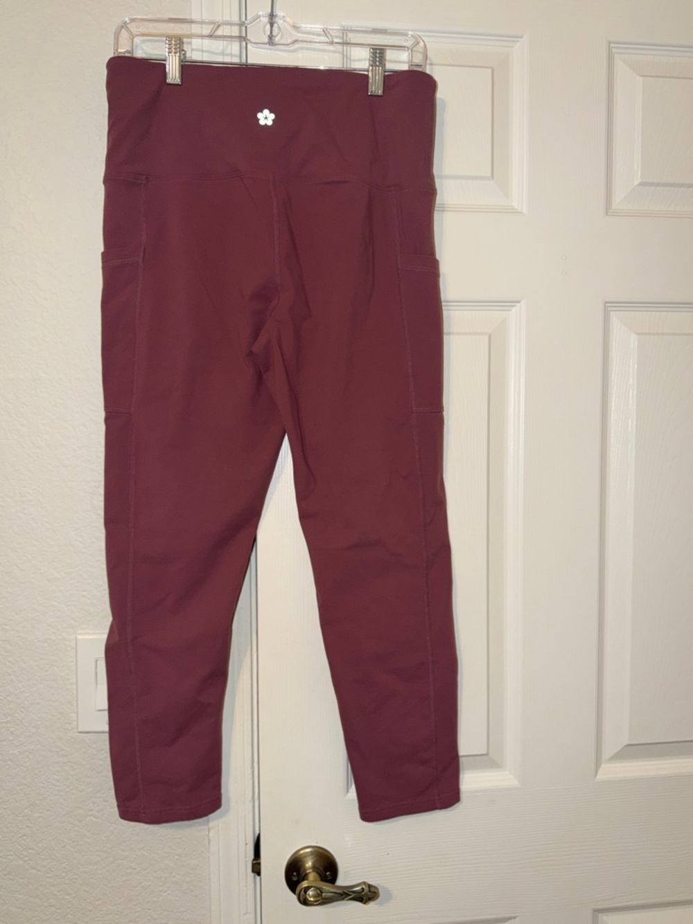 Tuff Athletics High-Waist Mauve Active Leggings with Side Pockets - Picture 4 of 6